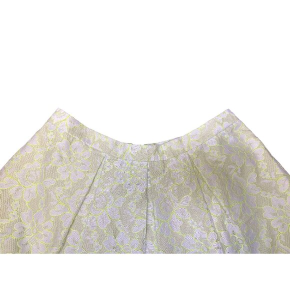 NWT Romeo & Juliet Couture Neon Green Lace Skirt w/White Floral Design Size M - Picture 3 of 6